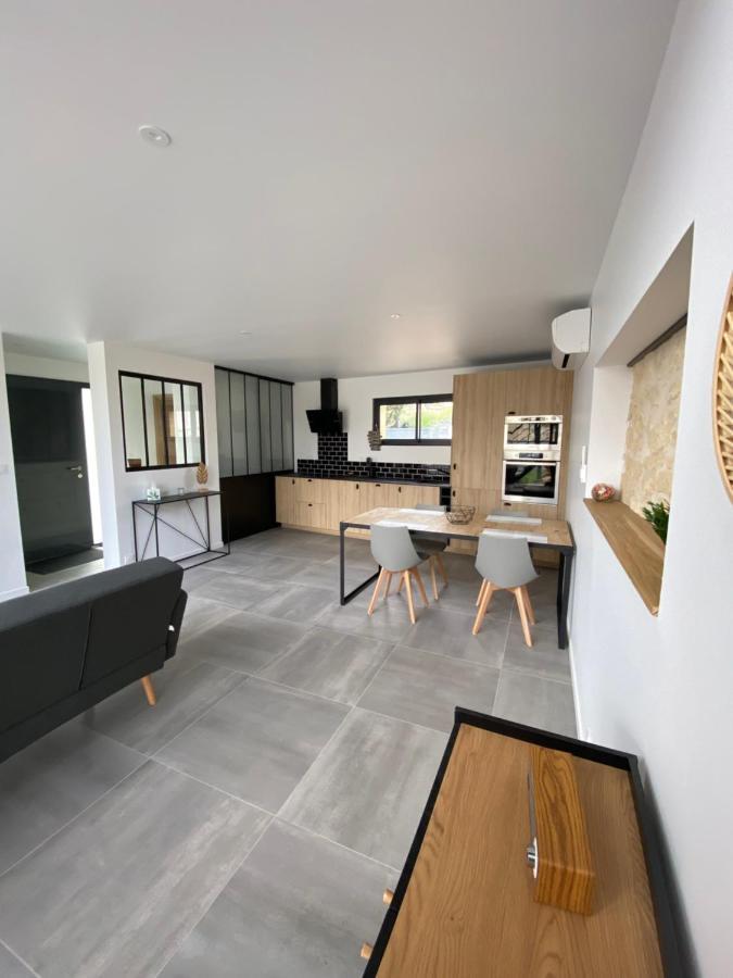 Magnifique Grange Avec Spa / Love Room Saint-André-de-Cubzac Dış mekan fotoğraf